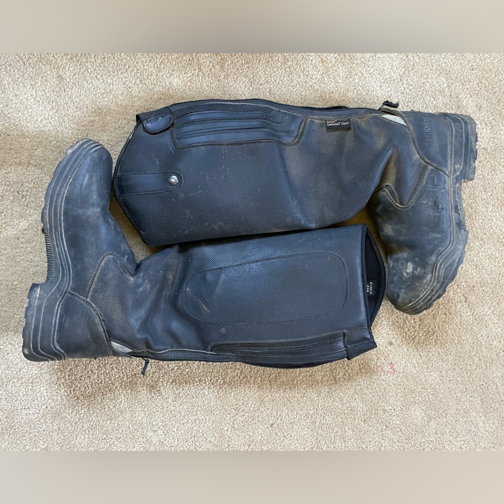 Tuff Rider winter insulated riding boots.